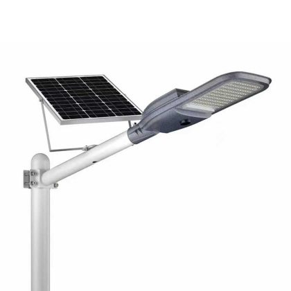 Split-type solar street light